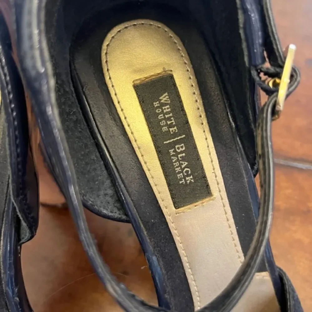 White House Black Market Women's Heels‎ Navy Size 8.5